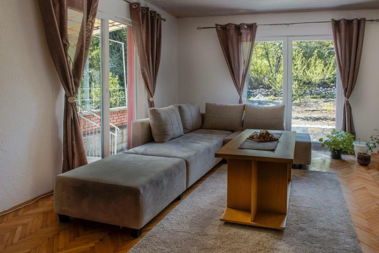 Villa Ella โอครีด ภายนอก รูปภาพ